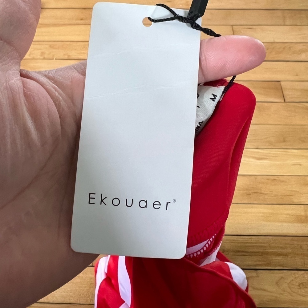 NWT Ekouaer red one piece‎ swimsuit - Picture 3 of 4
